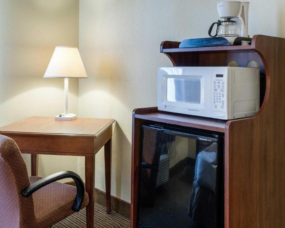 Rodeway Inn Greenville Buitenkant foto