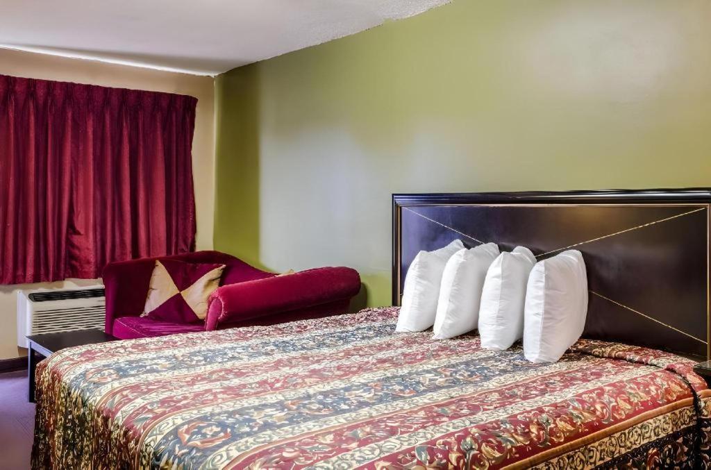Rodeway Inn Greenville Buitenkant foto