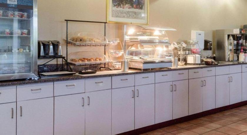 Rodeway Inn Greenville Buitenkant foto