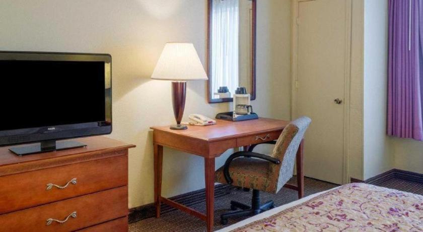 Rodeway Inn Greenville Buitenkant foto